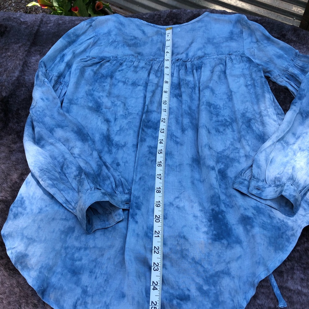 Amuse Society blouse in beautiful cloudy blue color. - Picture 2 of 3